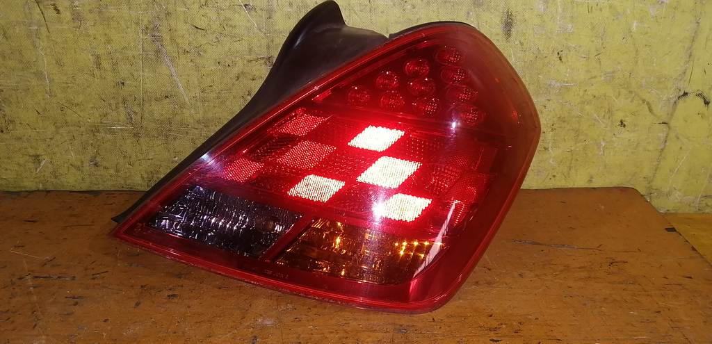 стоп-сигнал Nissan Teana 0