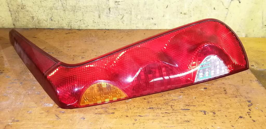 стоп-сигнал Nissan Note 0