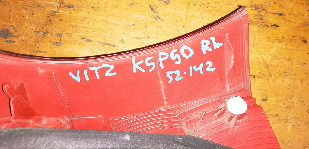 VITZ KSP90 СТОП ЛЕВЫЙ 52-142 Toyota Vitz 1