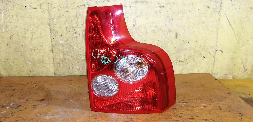 стоп-сигнал Volvo XC90 0