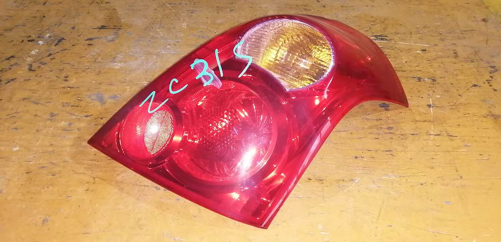 стоп-сигнал Suzuki Swift 0