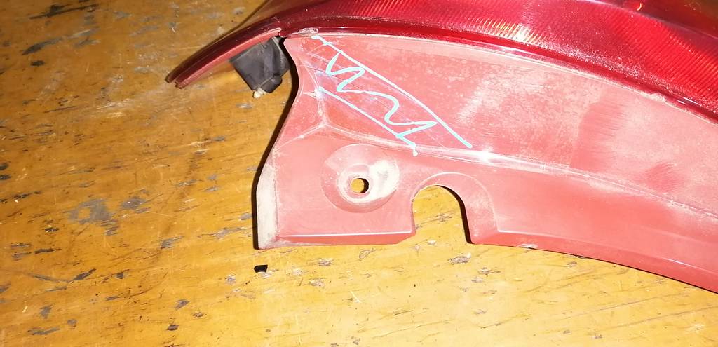 стоп-сигнал Suzuki Swift 3