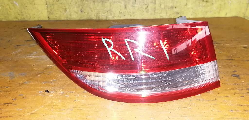 стоп-сигнал Honda Elysion 0