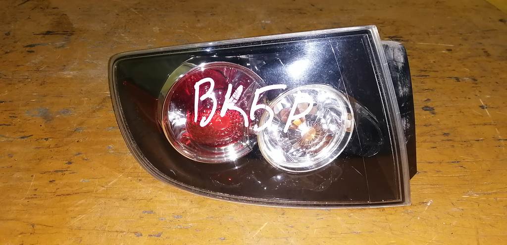 стоп-сигнал Mazda Axela 0