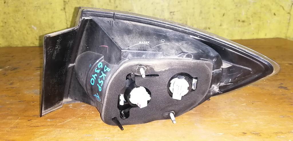 стоп-сигнал Mazda Axela 3