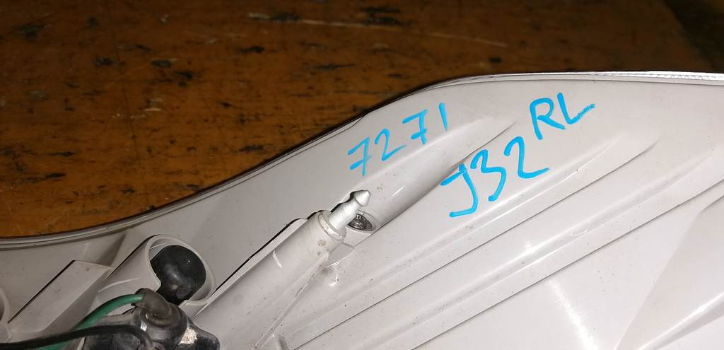 TEANA J32 СТОП ЛЕВЫЙ 7271 Nissan Teana 1