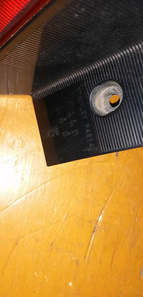 COLT Z21A СТОП ЛЕВЫЙ 4914 Mitsubishi Colt 1