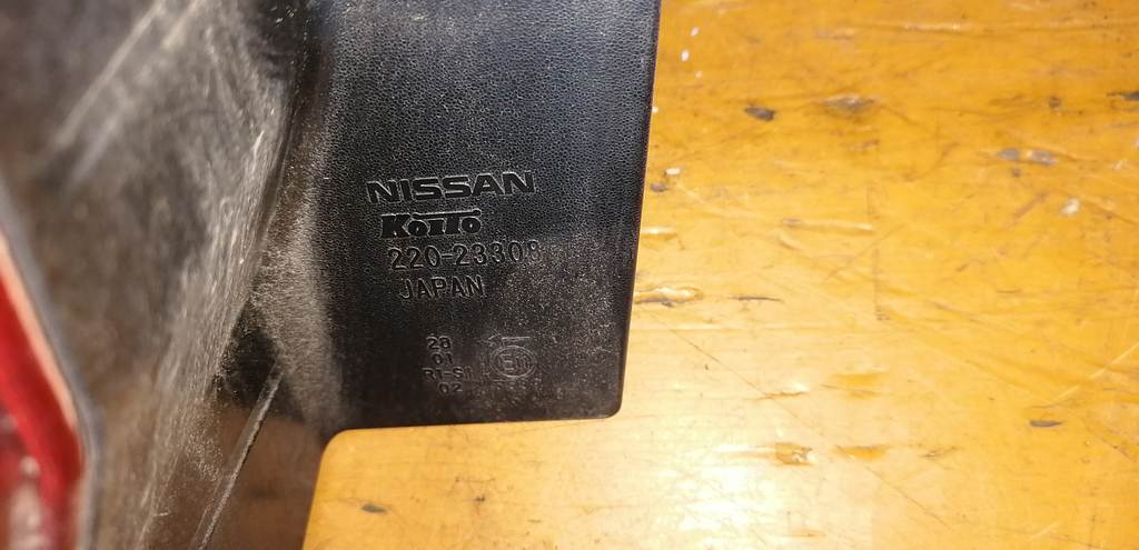 X-TRAIL NT31 СТОП ЛЕВЫЙ 220-23308 Nissan X-Trail 1