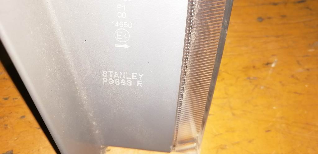 FIT GP1 СТОП ПРАВЫЙ 9883 Honda Fit 1