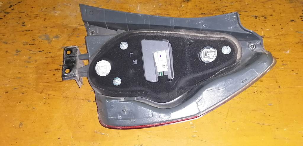 стоп-сигнал Honda Fit 3