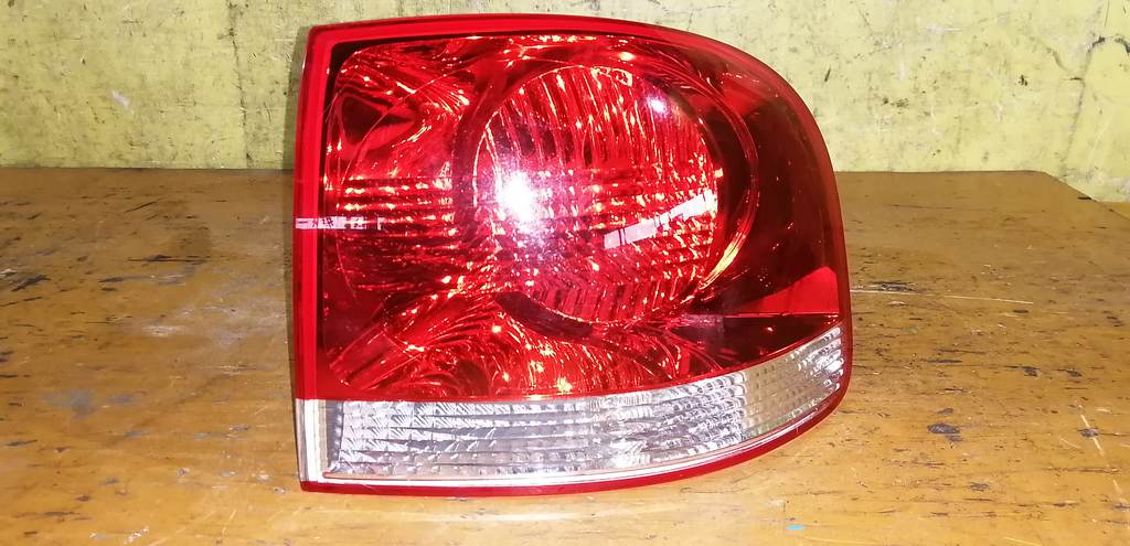 стоп-сигнал Volkswagen Touareg 0