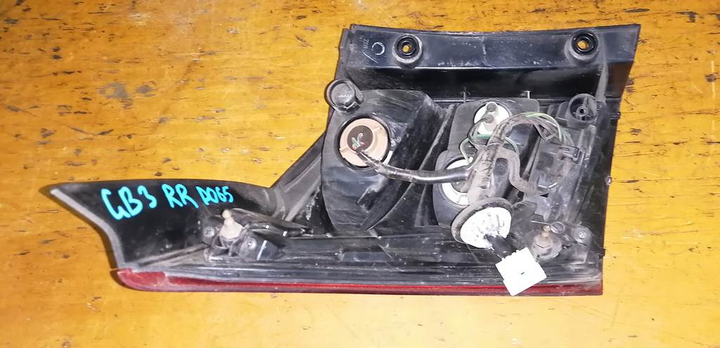 стоп-сигнал Honda Freed 3