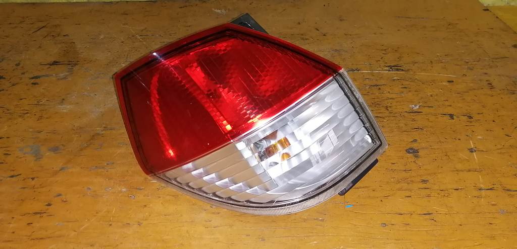 стоп-сигнал Suzuki Solio 0