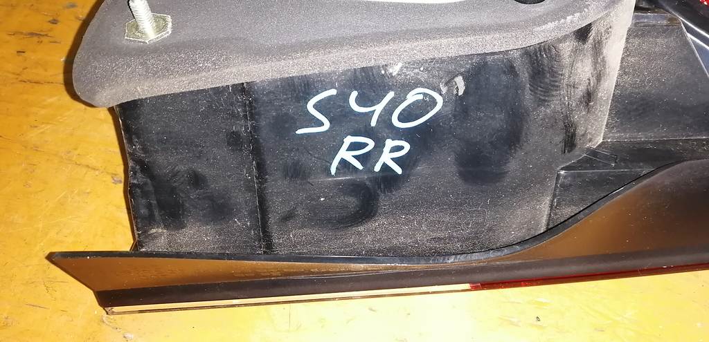VOLVO S40 MS СТОП ПРАВЫЙ 31214607 Volvo S40 1