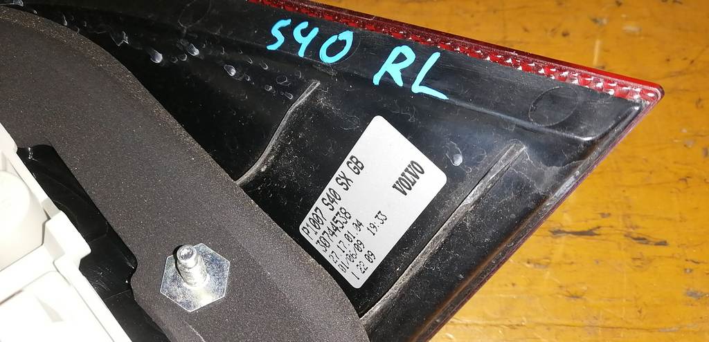 VOLVO S40 MS СТОП ЛЕВЫЙ 30744538 Volvo S40 1