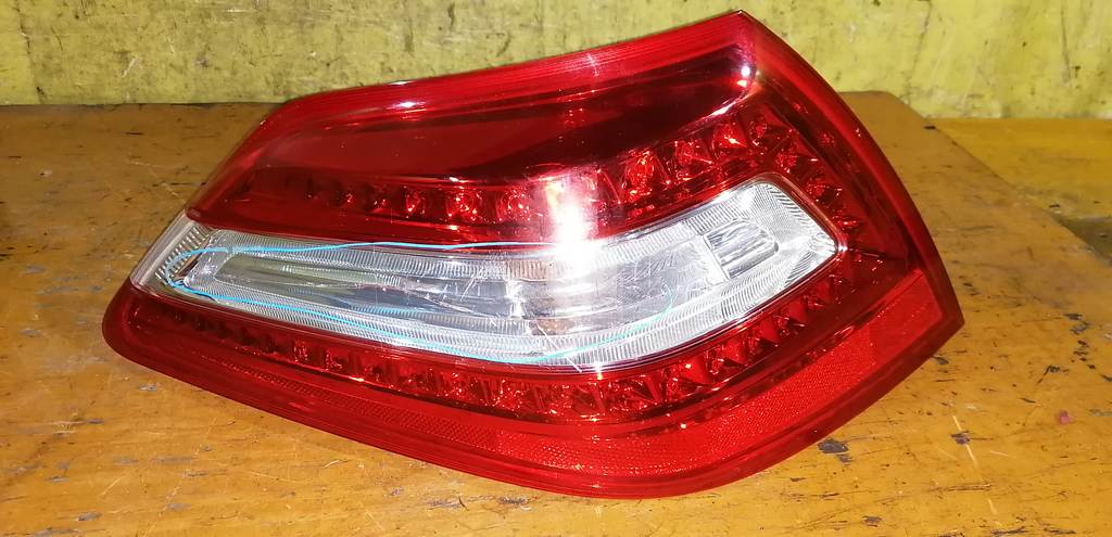 стоп-сигнал Nissan Teana 0