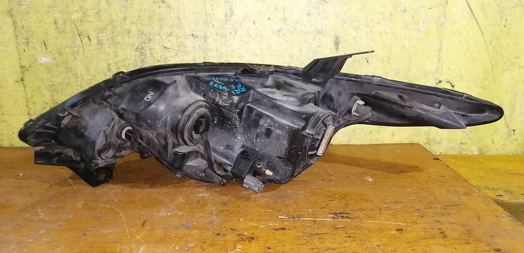 фара Honda Elysion 3