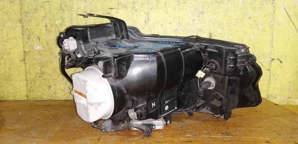 Осветительные приборы Honda Freed Spike 2