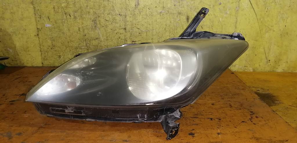 фара Honda Freed 0