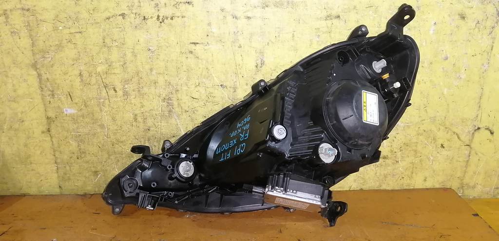 фара Honda Fit 3