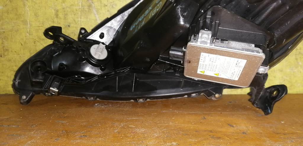 FIT GP1 ФАРА ПРАВАЯ 9604 XENON ЭЛ.КОР. Honda Fit 4