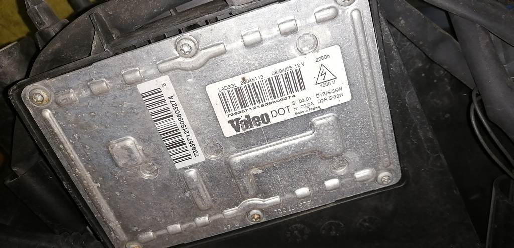 VOLVO XC90 C_59 ФАРА ЛЕВАЯ XENON ЭЛ.КОР. 30698815 Volvo XC90 4