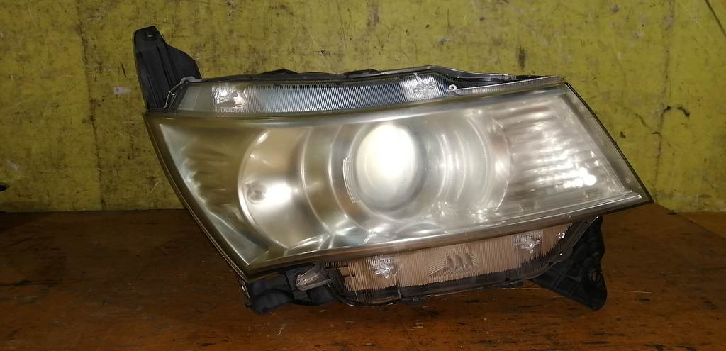 фара Suzuki Palette 0