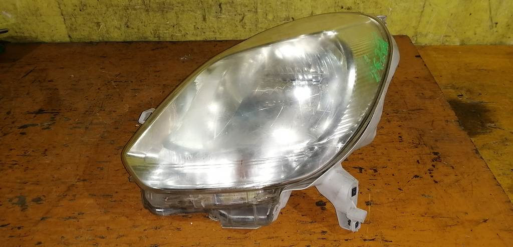 фара Toyota Passo 0
