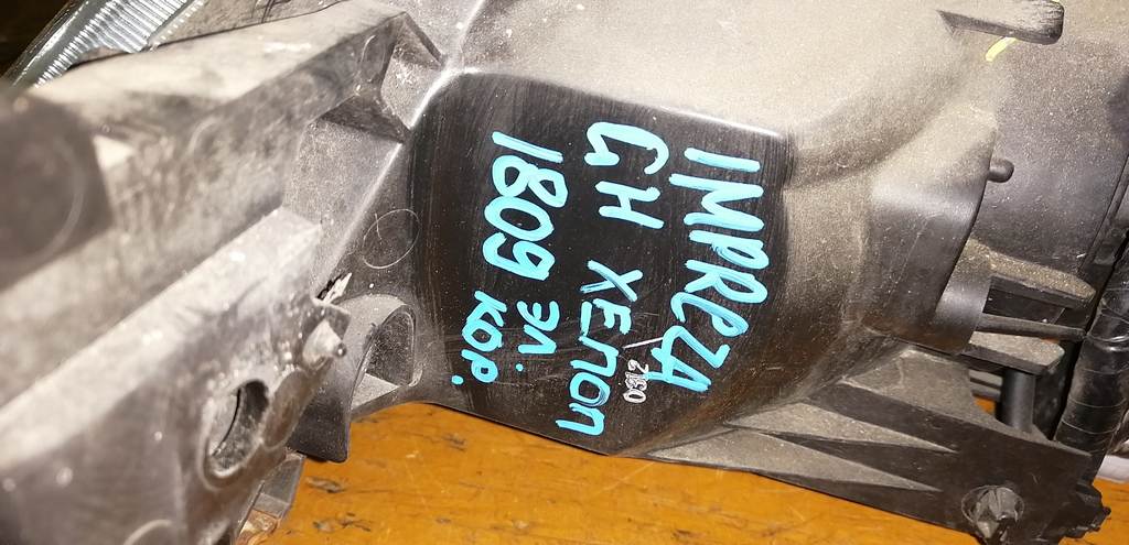 IMPREZA GH2 ФАРА ПРАВАЯ 1809 ЭЛ.КОР.XENON, дефект Subaru Impreza 1