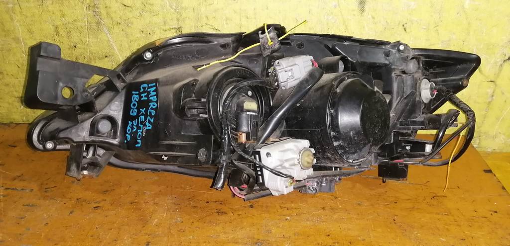 IMPREZA GH2 ФАРА ПРАВАЯ 1809 ЭЛ.КОР.XENON, дефект Subaru Impreza 4