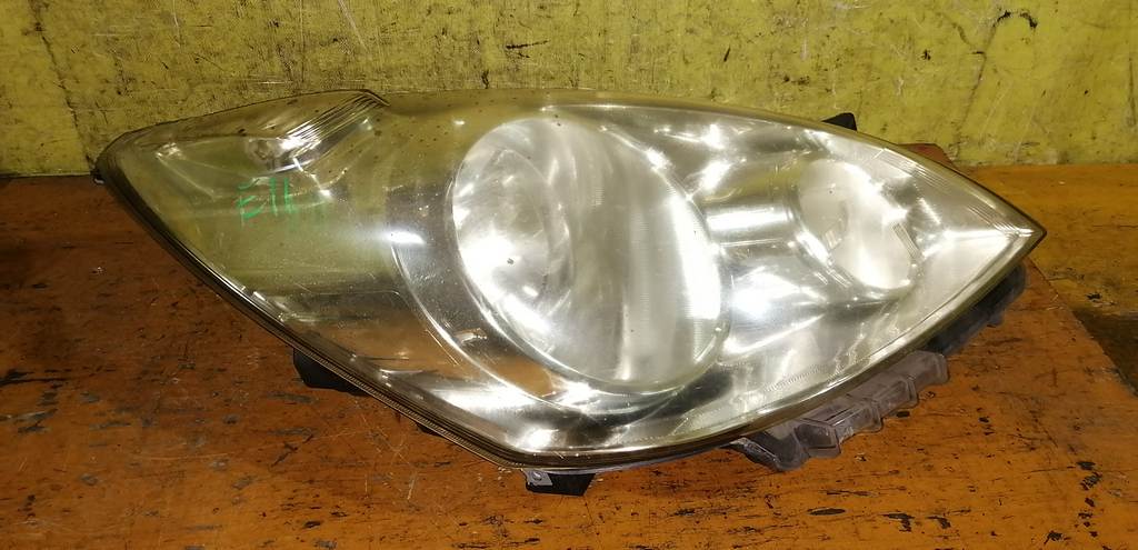 фара Nissan Note 0