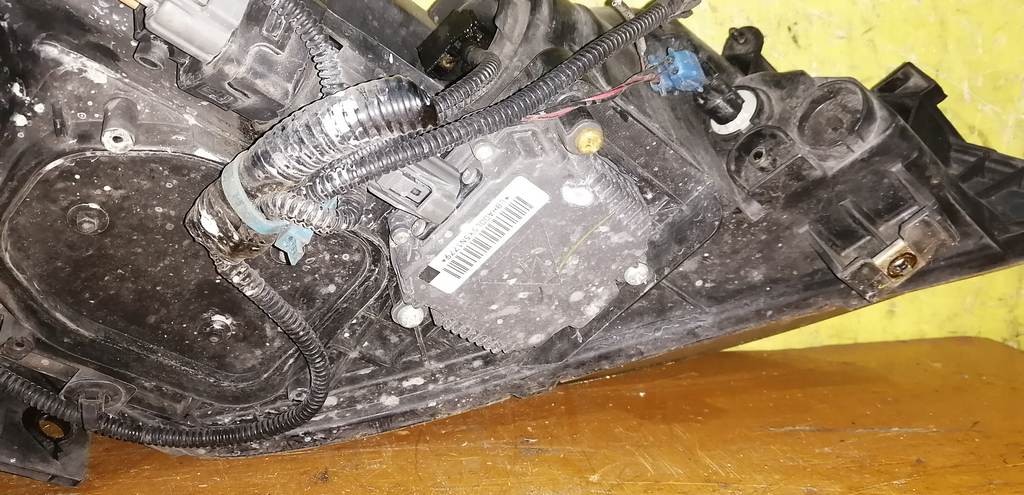 фара Honda Elysion 3