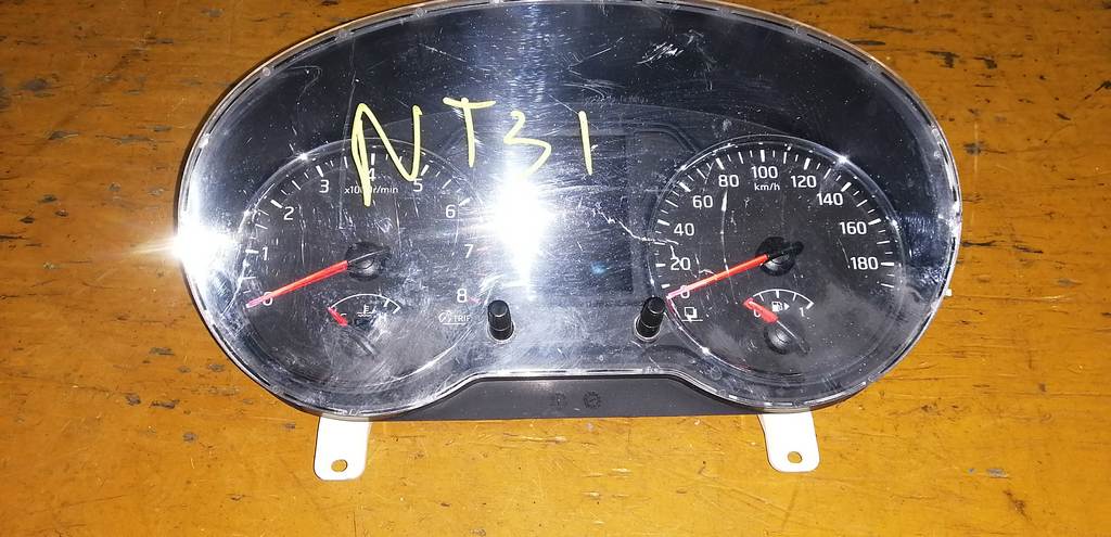 щиток приборов Nissan X-Trail 0