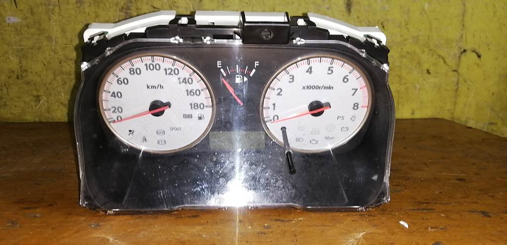 щиток приборов Nissan Note 0