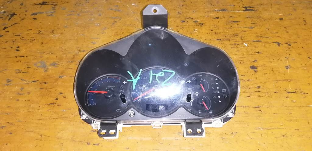 щиток приборов Mitsubishi Colt 0