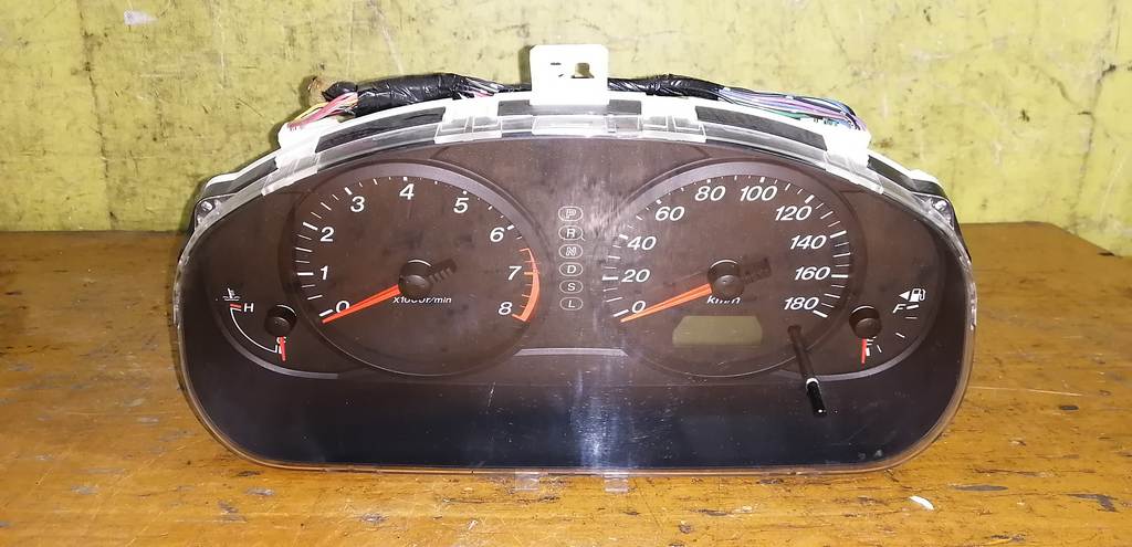 щиток приборов Mazda Demio 0