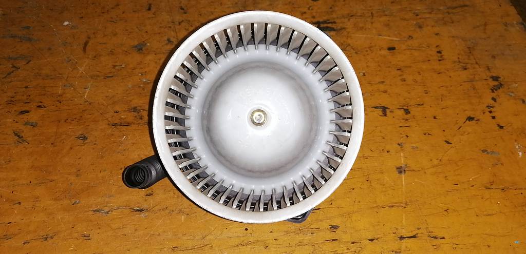 OUTLANDER CW5W МОТОР ПЕЧКИ Mitsubishi Outlander 4