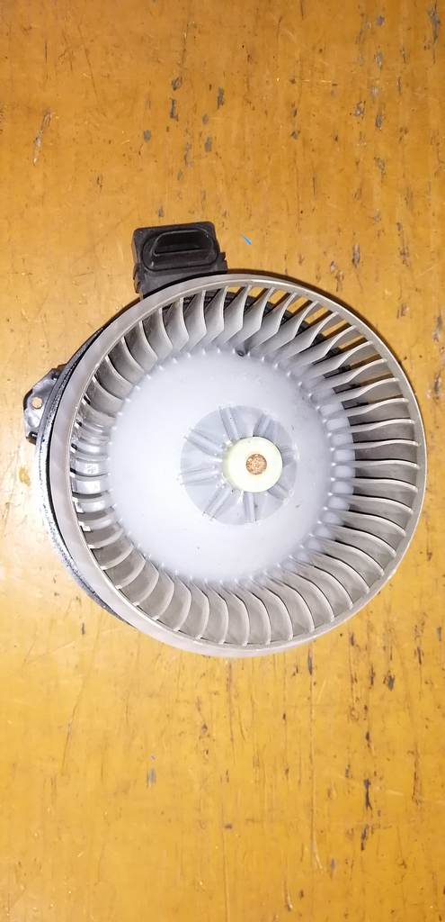 FIT GP1 МОТОР ПЕЧКИ Honda Fit 4