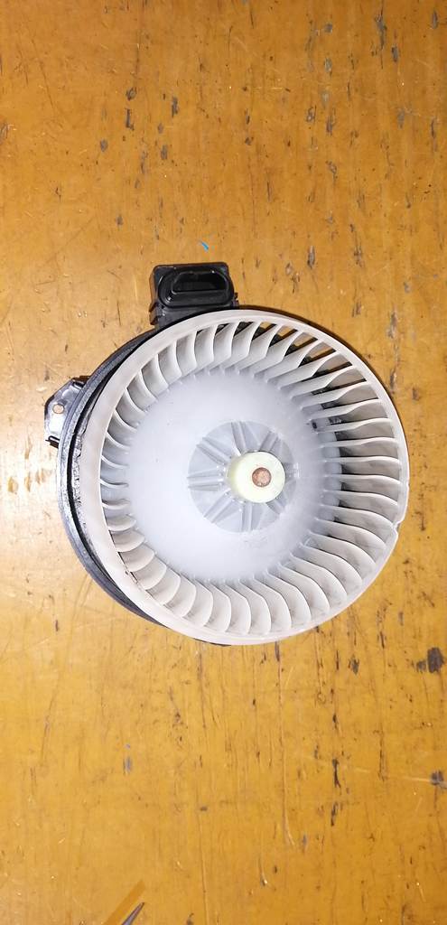 VITZ KSP90 МОТОР ПЕЧКИ ДЕФЕКТ Toyota Vitz 4