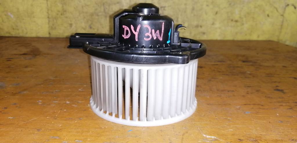 мотор печки Mazda Demio 0