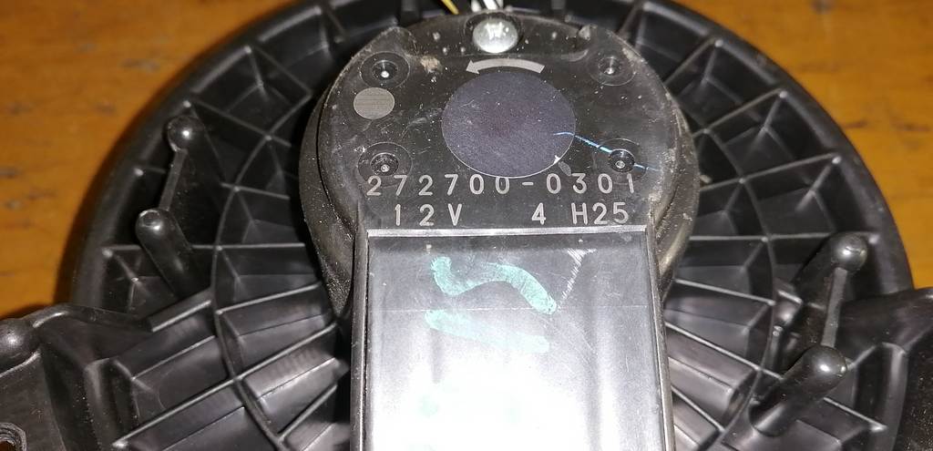 SWIFT ZC31S МОТОР ПЕЧКИ Suzuki Swift 1