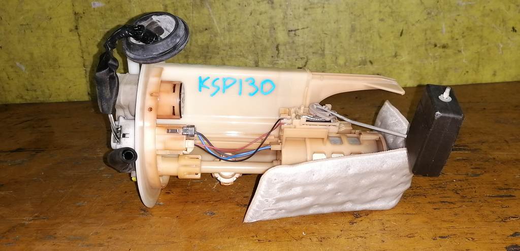 бензонасос Toyota Vitz 0