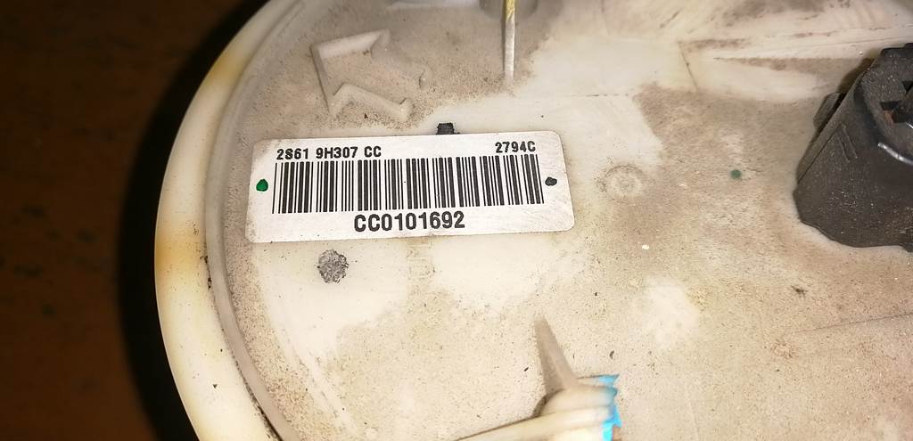 бензонасос Mazda Demio 3