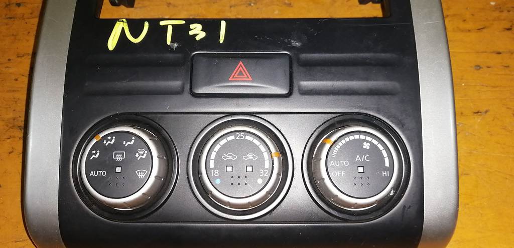 X-TRAIL NT31 КЛИМАТ-КОНТРОЛЬ 27500 JG015 Nissan X-Trail 1