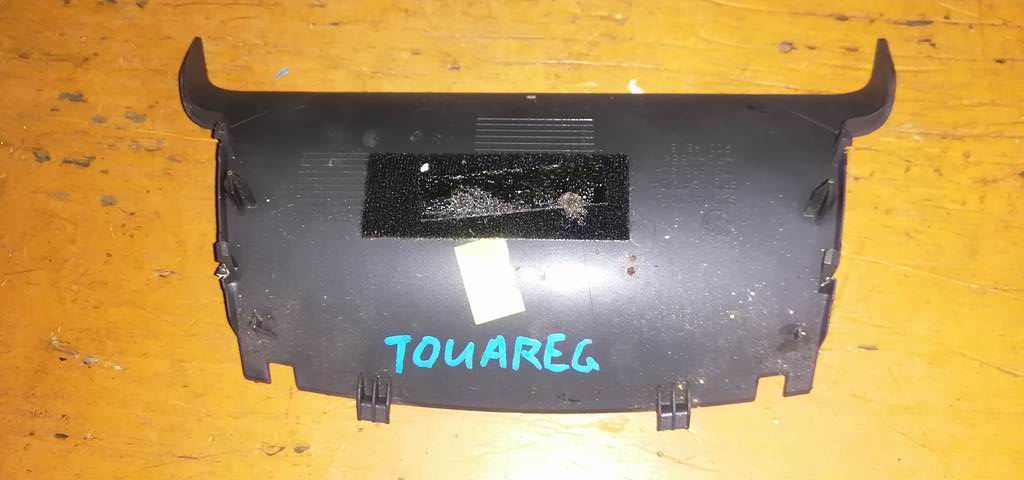 TOUAREG 7L7 ЗАГЛУШКА ЦЕНТРАЛЬНОЙ КОНСОЛИ Volkswagen Touareg 1