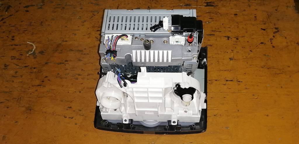 климат-контроль Mazda Demio 3