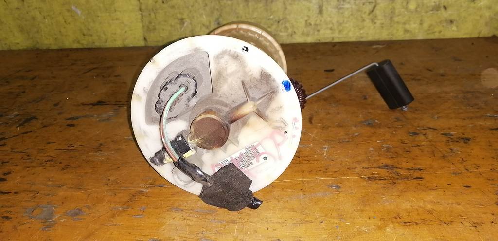 бензонасос Mazda Axela 3