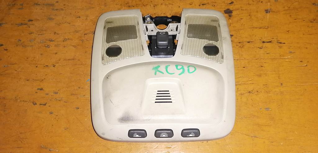 плафон салонный Volvo XC90 0