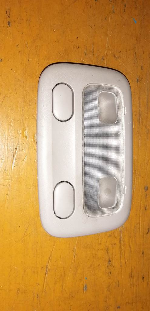 плафон салонный Nissan X-Trail 0