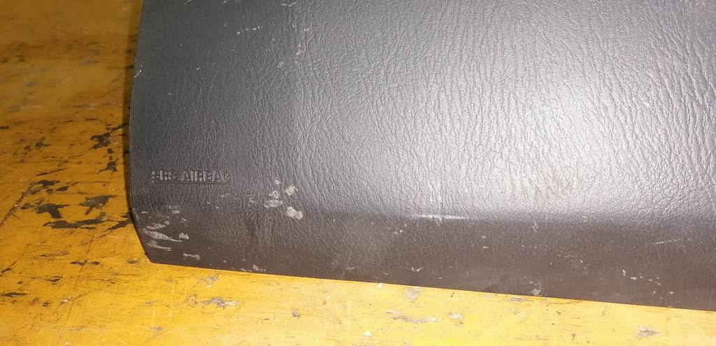 DEMIO DW3W НАКЛАДКА AIRBAG ПАССАЖ. Mazda Demio 1